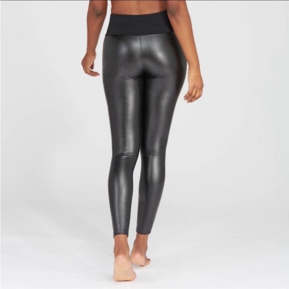 SPANX ASSETS ALL OVER BLACK FAUX LEATHER PLUS SIZE SHAPING LEGGINGS **NWT** - Picture 5 of 6